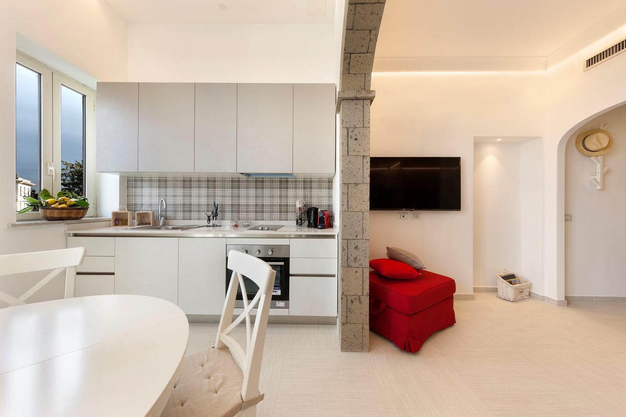 Ulisse Apartment Sorrento Bagian luar foto
